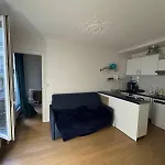 2 Pieces En Plein Coeur De Montparnasse